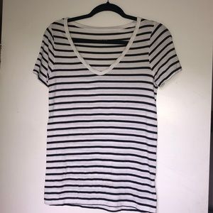 STRIPED V NECK